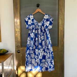 Tamare Hawaiian Islands Blue Floral Pocket Dress Made in USA